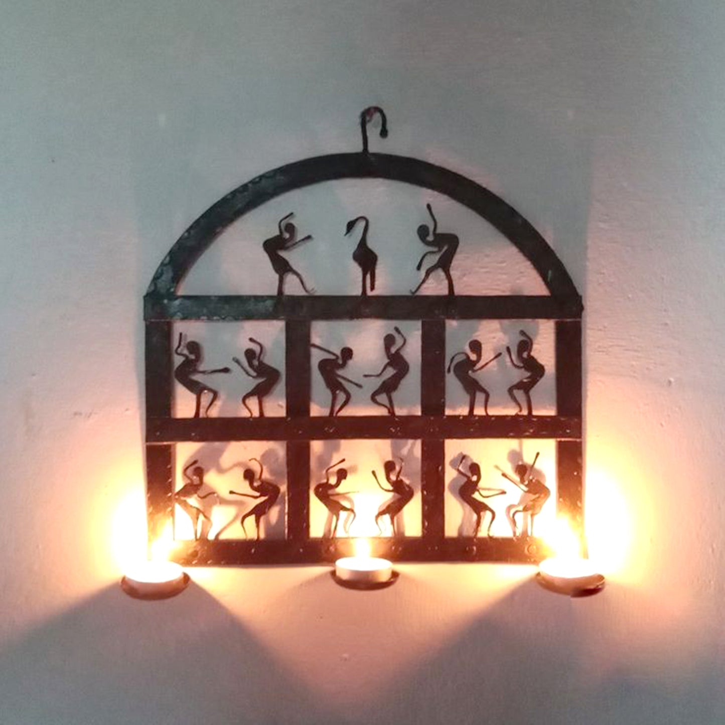 Wrought Iron Tribal Tea Light Holder: Exquisite Home Décor Accent